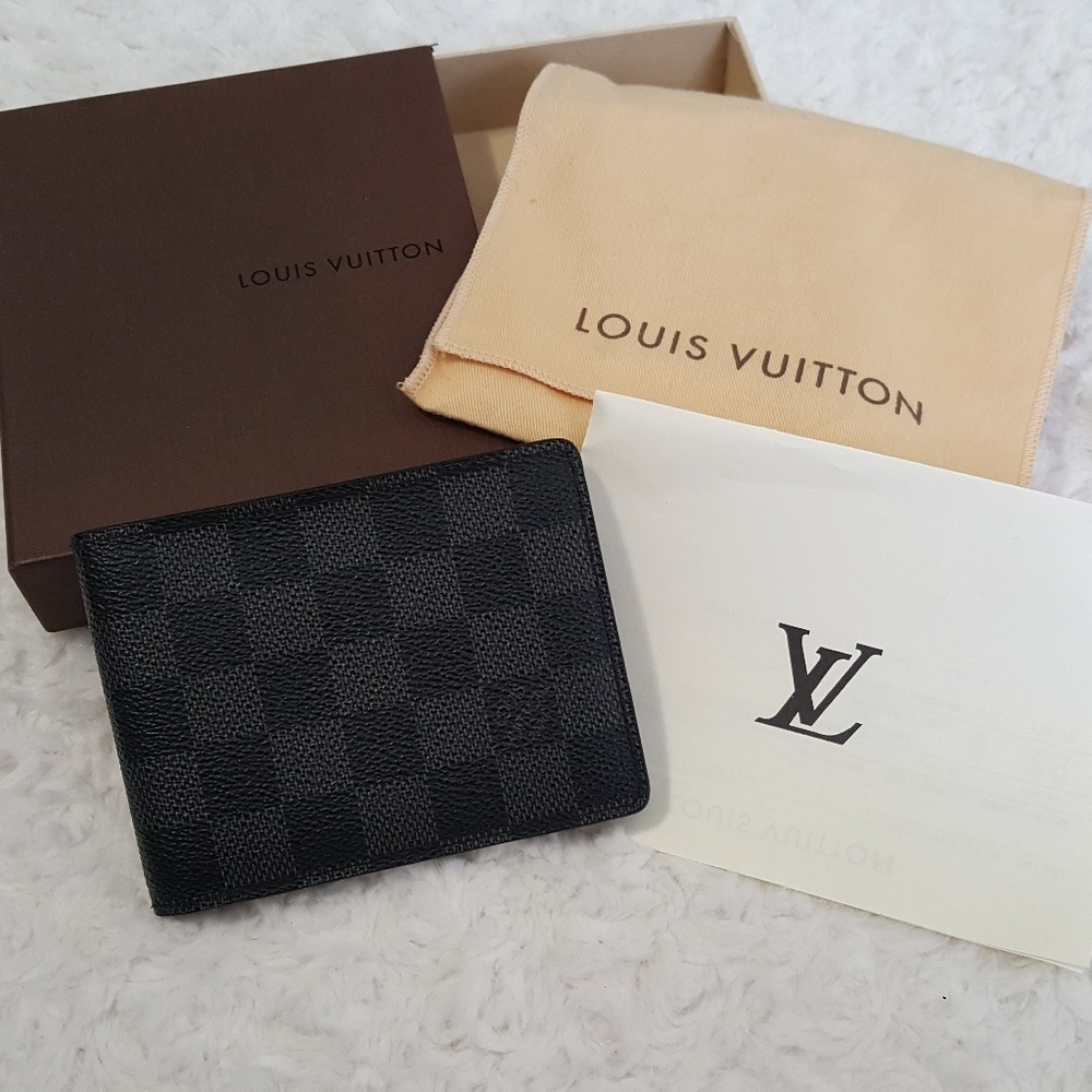 Louis vuitton mens mutiple wallet